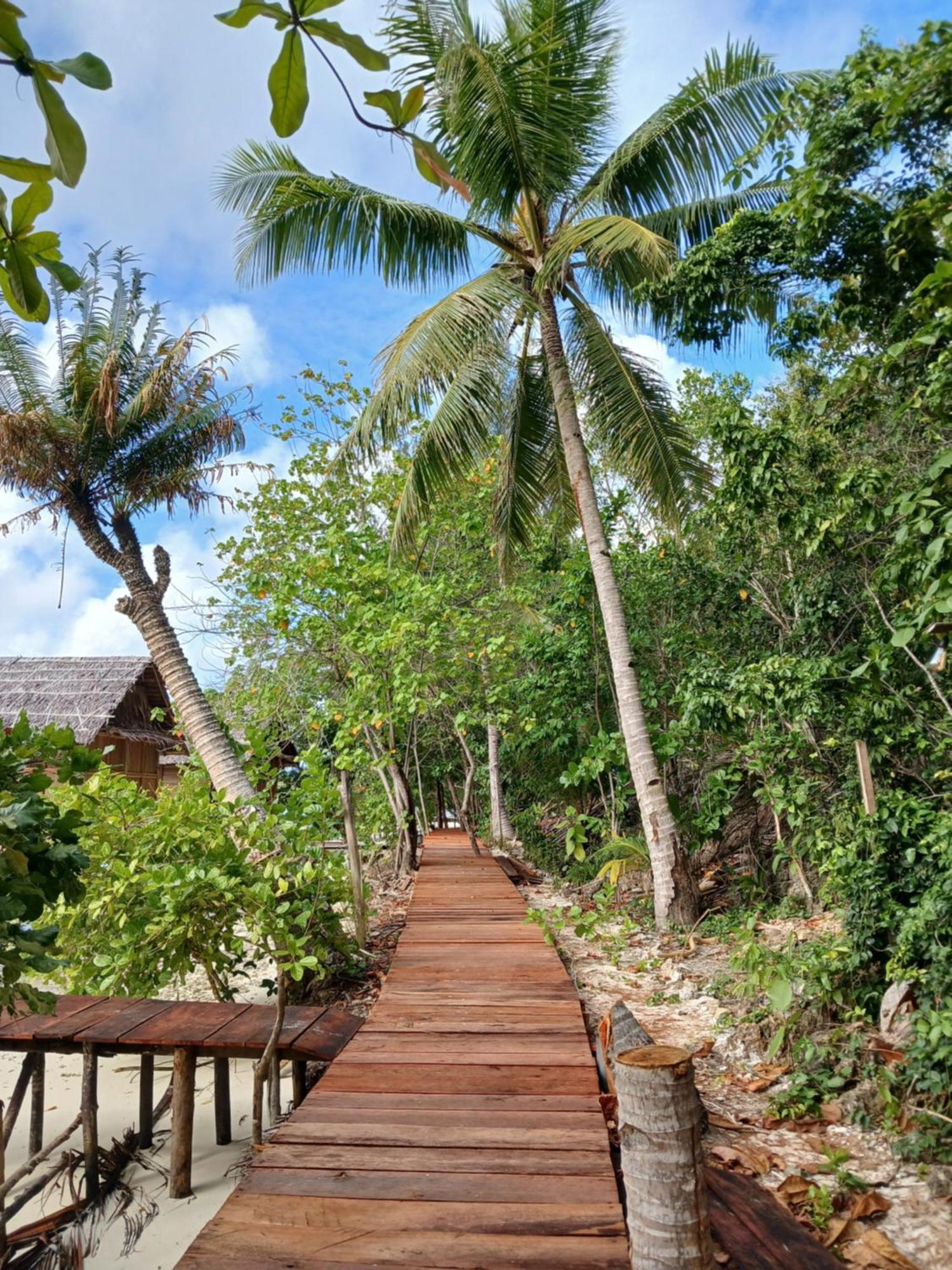 Meos Ambower Homestay Raja Ampat Fam Zewnętrze zdjęcie