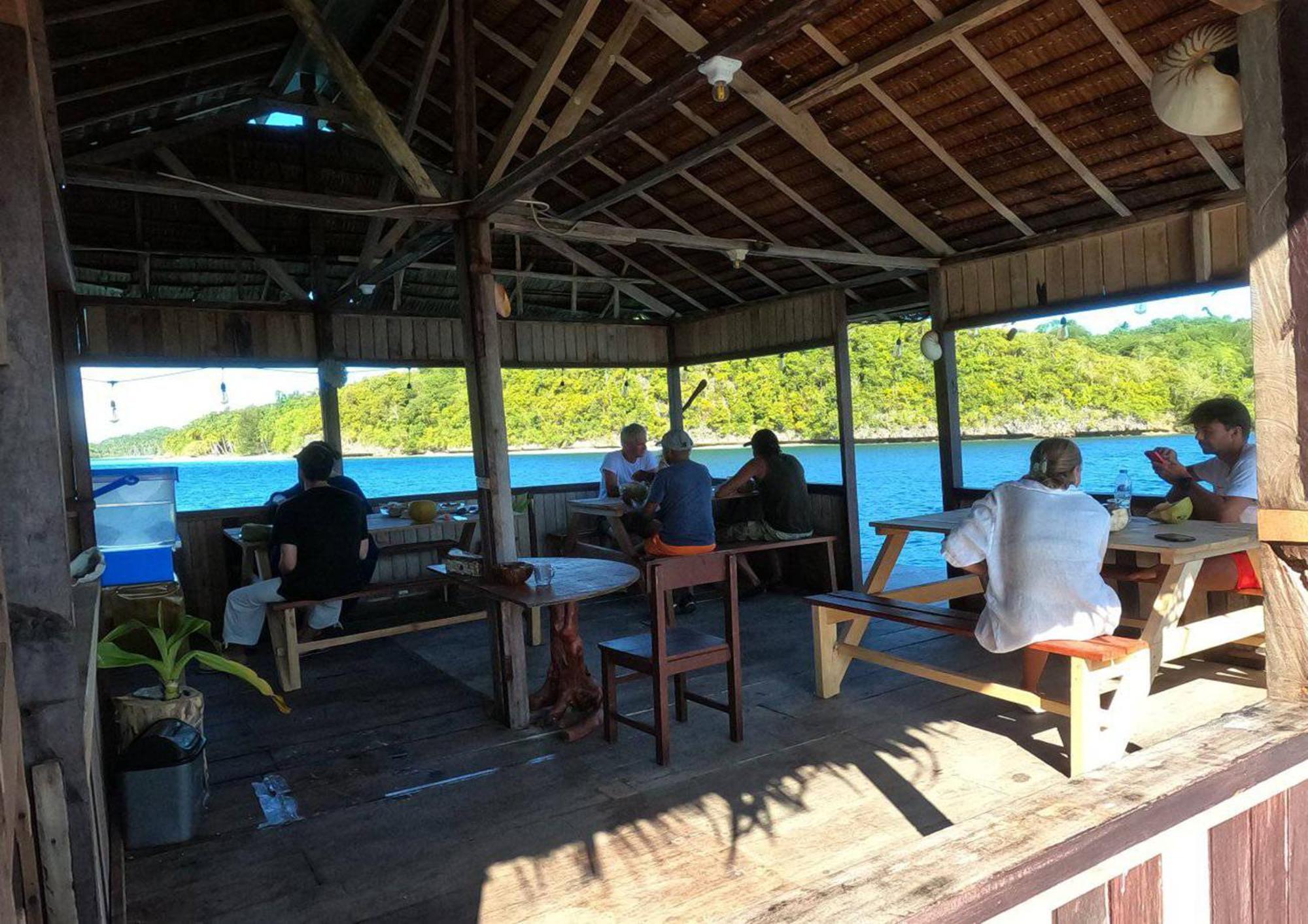 Meos Ambower Homestay Raja Ampat Fam Zewnętrze zdjęcie