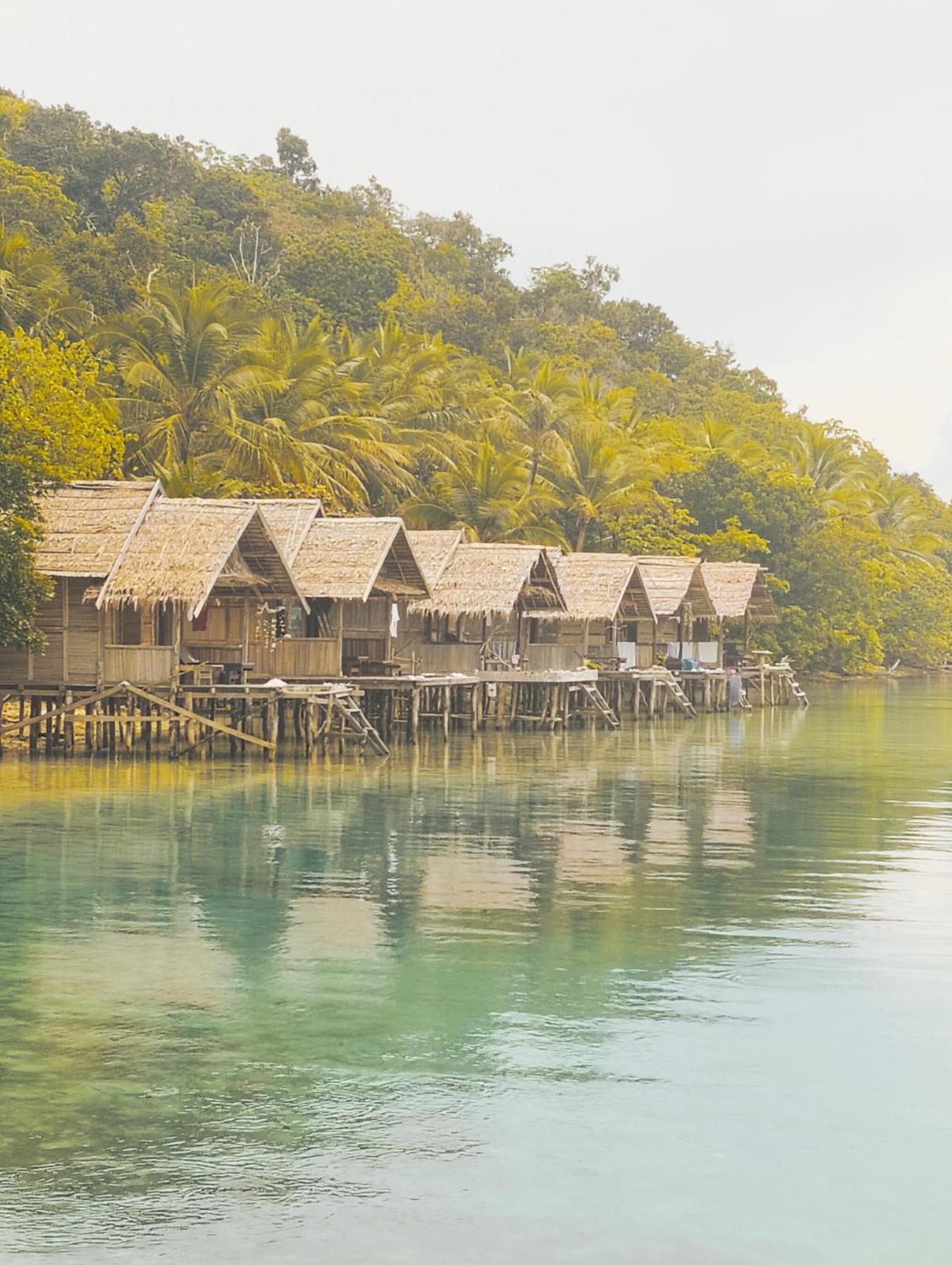 Meos Ambower Homestay Raja Ampat Fam Zewnętrze zdjęcie