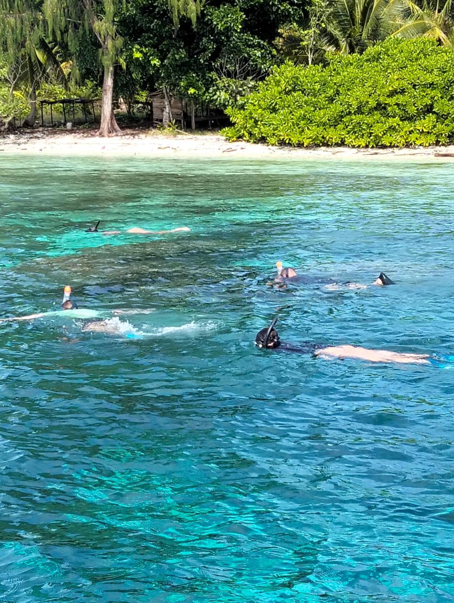Meos Ambower Homestay Raja Ampat Fam Zewnętrze zdjęcie