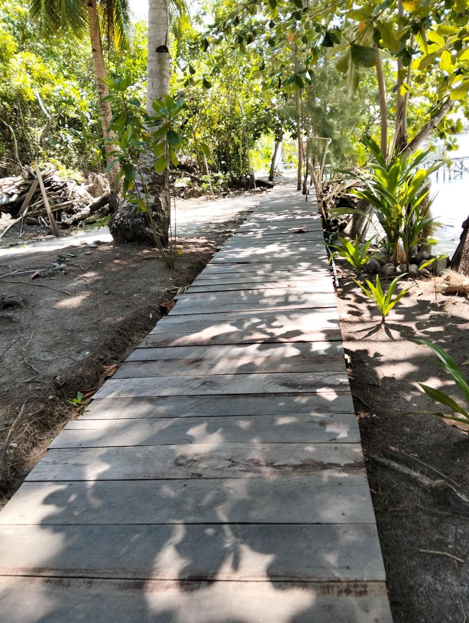 Meos Ambower Homestay Raja Ampat Fam Zewnętrze zdjęcie